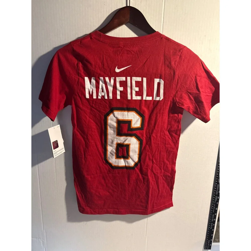Nike Tampa Bay Buccaneers Baker Mayfield 6 Youth Red T-Shirt‎ Size Medium 10/12